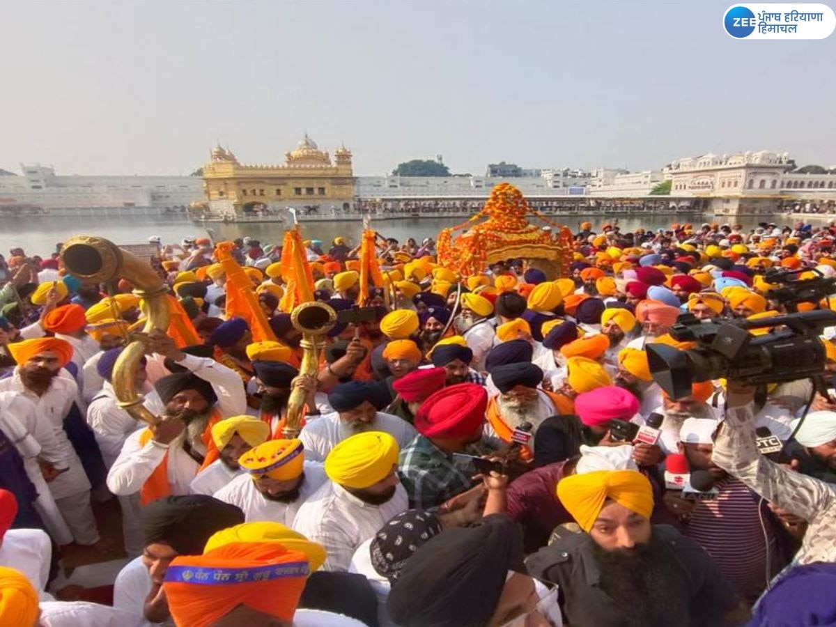 Amritsar News: ਸ੍ਰੀ ਗੁਰੂ ਰਾਮਦਾਸ ਜੀ ਦੇ ਪ੍ਰਕਾਸ਼ ਪੁਰਬ ਨੂੰ ਸਮਰਪਿਤ ਵਿਸ਼ਾਲ ਨਗਰ ਕੀਰਤਨ ਸਜਾਇਆ