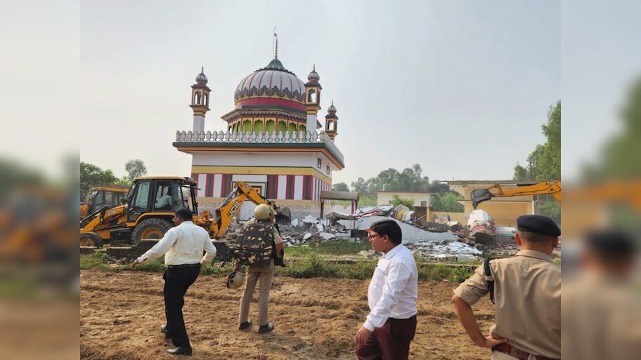 उत्तराखंड से मुसलमानों को भगाने के साथ उनके हर धरोहर को नष्ट करने की साजिश; तोड़ा गया मजार