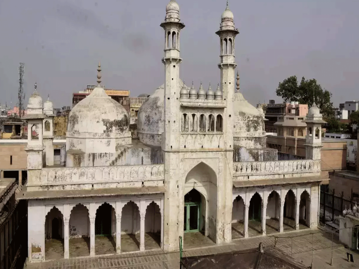 Gyanvapi Case: ज्ञानवापी मस्जिद मामले की सुनवाई पूरी; 5 दिन बाद आएगा फैसला Gyanvapi Case: ज्ञानवापी मस्जिद मामले की सुनवाई पूरी; 5 दिन बाद आएगा फैसला