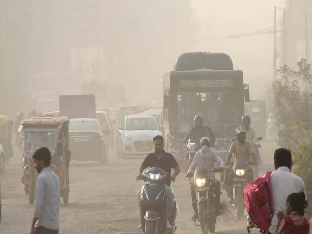 Pollution in Delhi NCR: सर्दियों की आहट के साथ ही प्रदूषण ने फिर डाला डेरा, दमघोंटू हुआ माहौल; GRAP का स्टेज-2 लागू