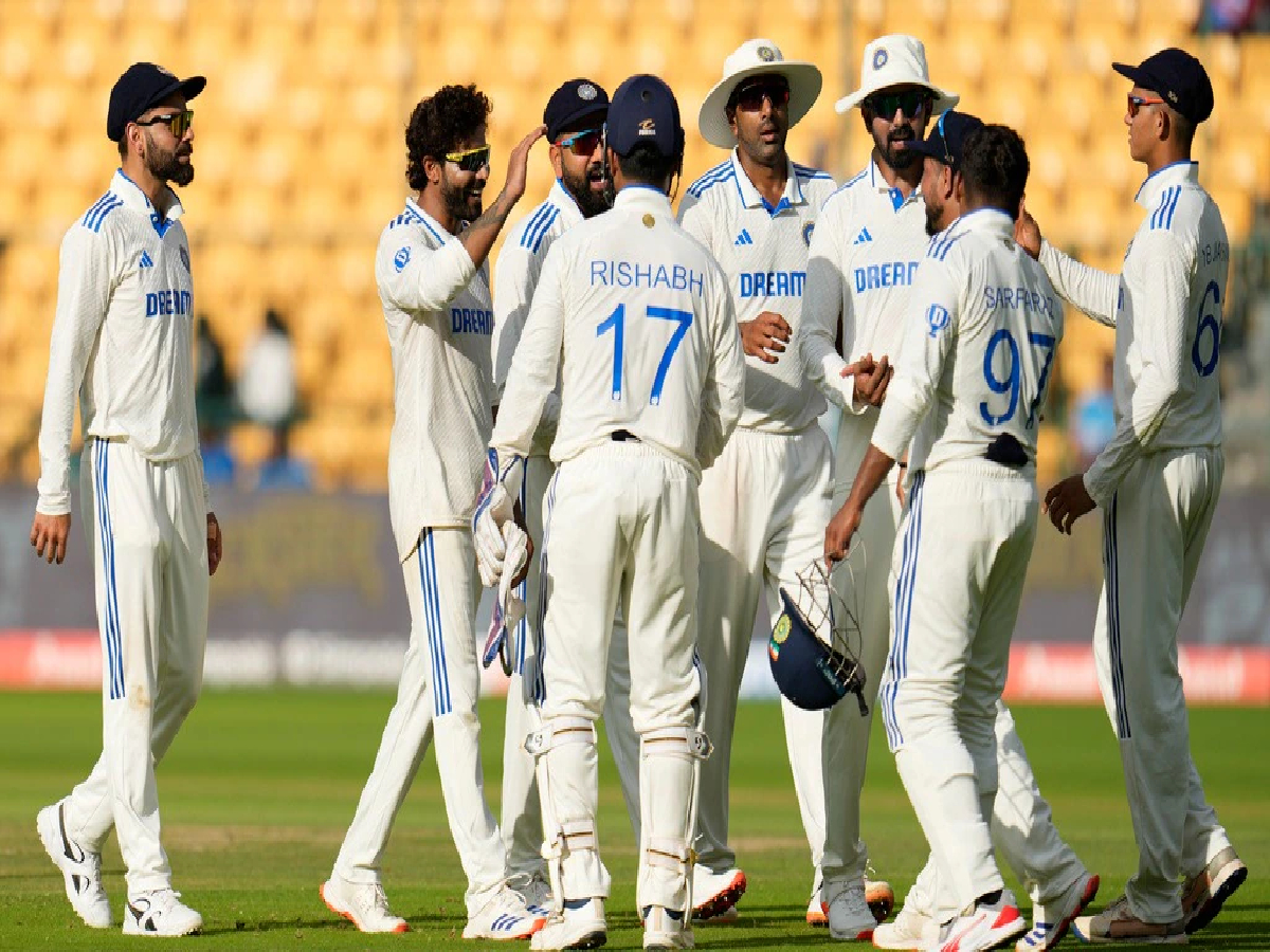 पहले टेस्ट में हारने के बाद फिर से तीन स्पिनर्स के साथ उतरेंगे रोहित, लेकिन इस महान स्पिनर्स को बैठा दिया बाहर! पहले टेस्ट में हारने के बाद फिर से तीन स्पिनर्स के साथ उतरेंगे रोहित, लेकिन इस महान स्पिनर्स को बैठा दिया बाहर!