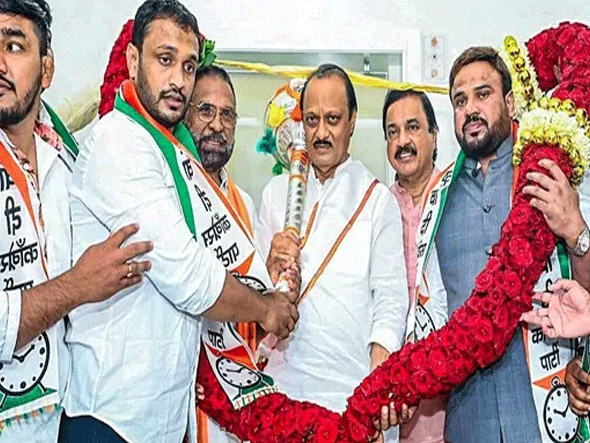 अजित पवार बारामती से तो छगन भुजबल येओला से लड़ेंगे चुनाव, NCP ने जारी की 38 उम्मीदवारों की पहली लिस्ट अजित पवार बारामती से तो छगन भुजबल येओला से लड़ेंगे चुनाव, NCP ने जारी की 38 उम्मीदवारों की पहली लिस्ट