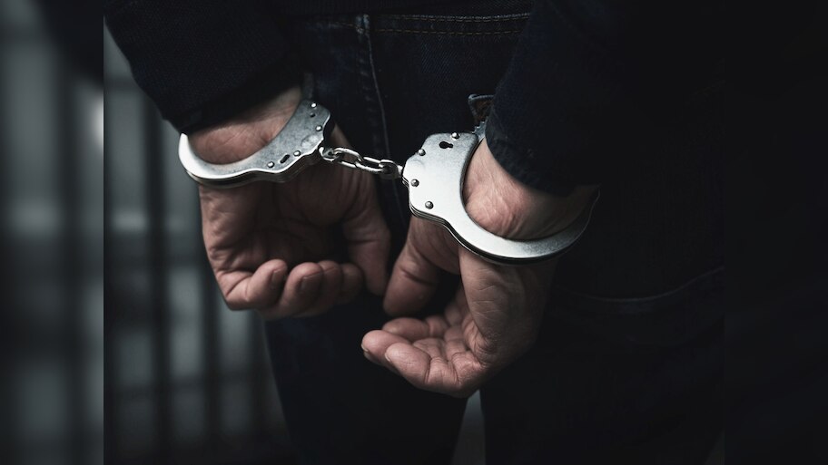 मौलवी को देखकर लगाया 'जय श्री राम' का नारा; उत्साही आदमी को पुलिस ने भेजा जेल!