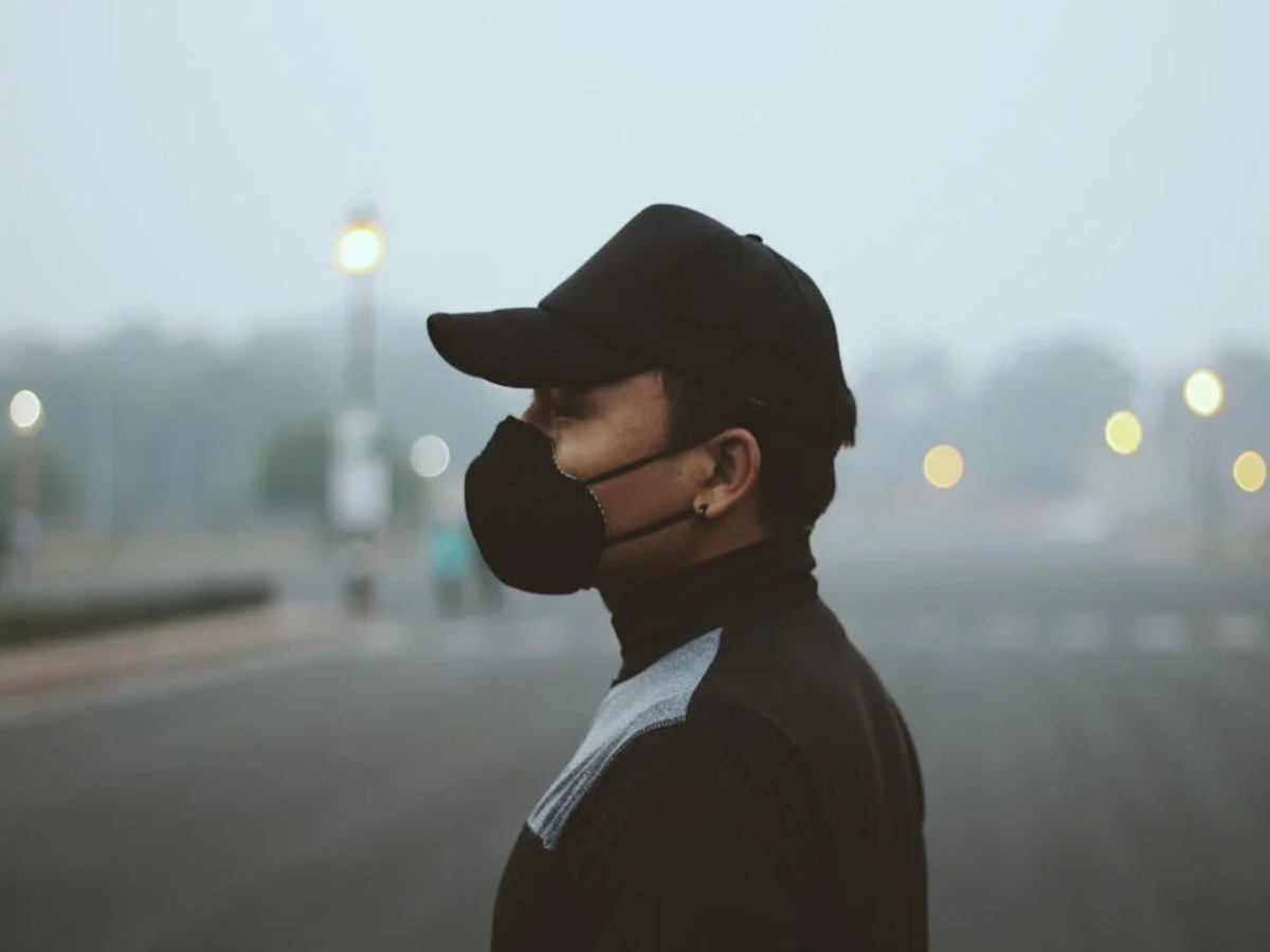 दिल्ली में प्रदूषण से बूरा हाल, दिवाली के बाद बढ़ेगी ठंड, इन राज्यों में बारिश का कहर