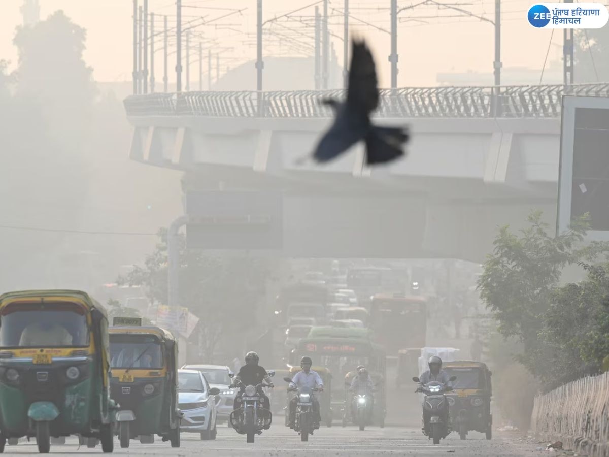 Delhi Pollution: ਦਿੱਲੀ ਦੀ ਹਵਾ ਹੋਰ ਖ਼ਰਾਬ ਹੋਣ ਨਾਲ ਲੋਕਾਂ ਨੂੰ ਸਾਹ ਲੈਣ ਵਿੱਚ ਦਿੱਕਤ; AQI 400 ਤੋਂ ਪਾਰ