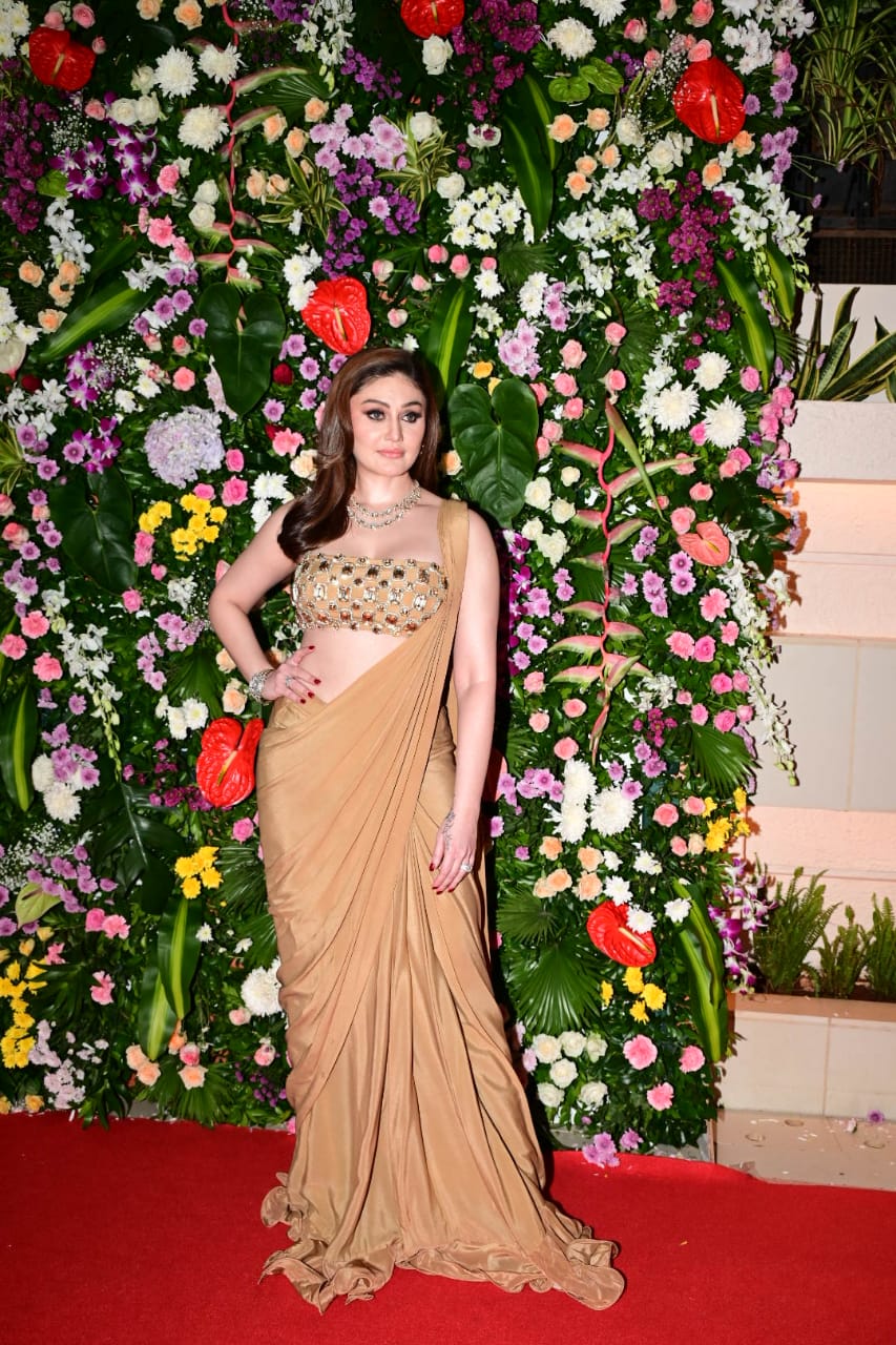 राशि खन्ना से नुसरत भरूचा तक.. एकता कपूर की दिवाली पार्टी सजी सितारों की महफिल; टीवी से लेकर बॉलीवुड सेलेब्स ने की धमाकेदार एंट्री 38 शेफाली जरीवाला भी आईं नजर