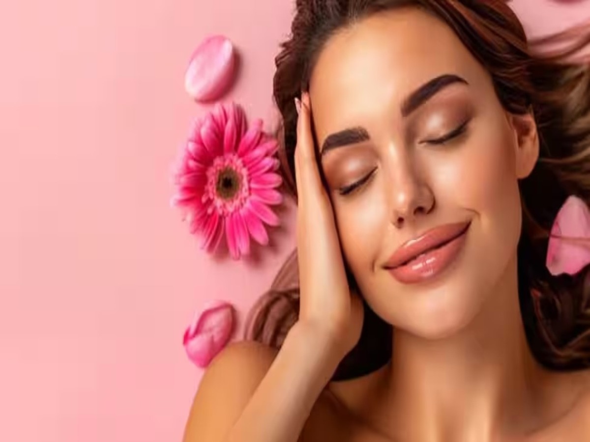 Skin Care Tips: आज ही अपनाएं ये 5 तरीका, चमक उठेगा आपका चेहरा 