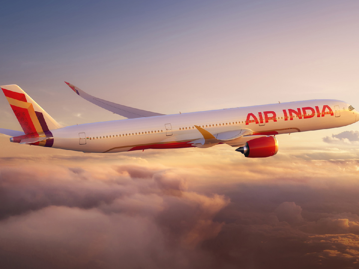 AIR INDIA के 32 विमानों को बम से उड़ाने की धमकी, मुम्बई पुलिस आईं एक्शन में! AIR INDIA के 32 विमानों को बम से उड़ाने की धमकी, मुम्बई पुलिस आईं एक्शन में!