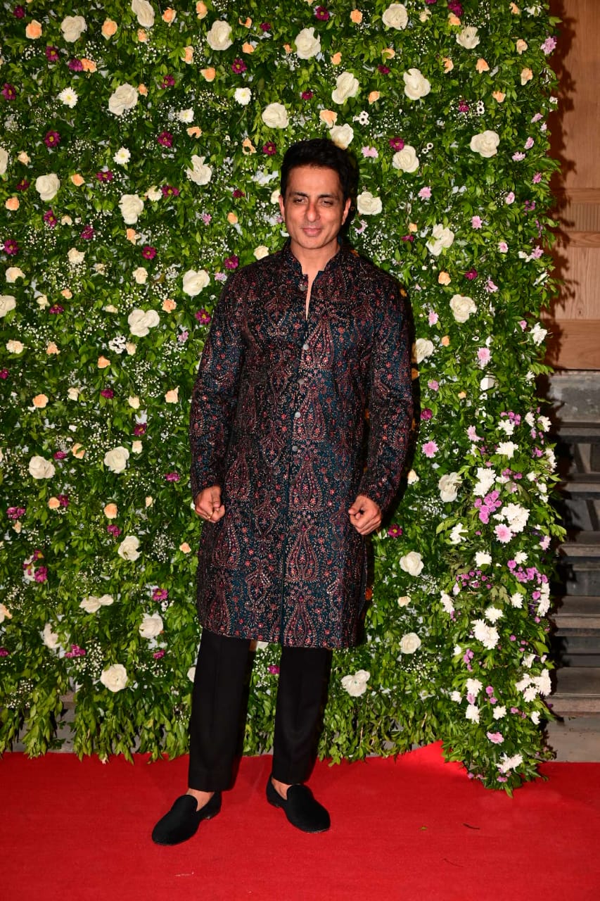 खूब खिले सोनू सूद