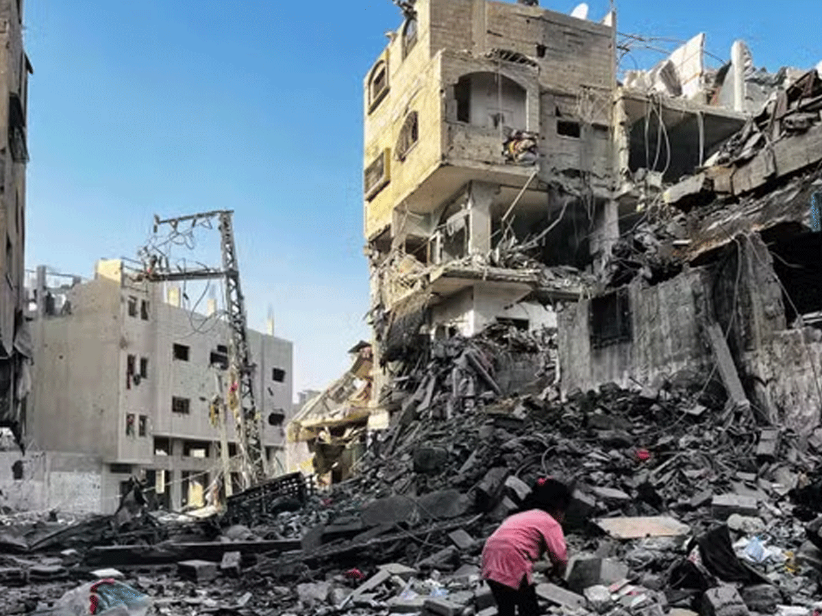 Israeli Strikes: उत्तरी गाजा में इसराइल ने एयर स्ट्राइक की तेज, ताजा हमले में 88 की मौत; हॉस्पिटल की स्थिति भयावह Israeli Strikes: उत्तरी गाजा में इसराइल ने एयर स्ट्राइक की तेज, ताजा हमले में 88 की मौत; हॉस्पिटल की स्थिति भयावह