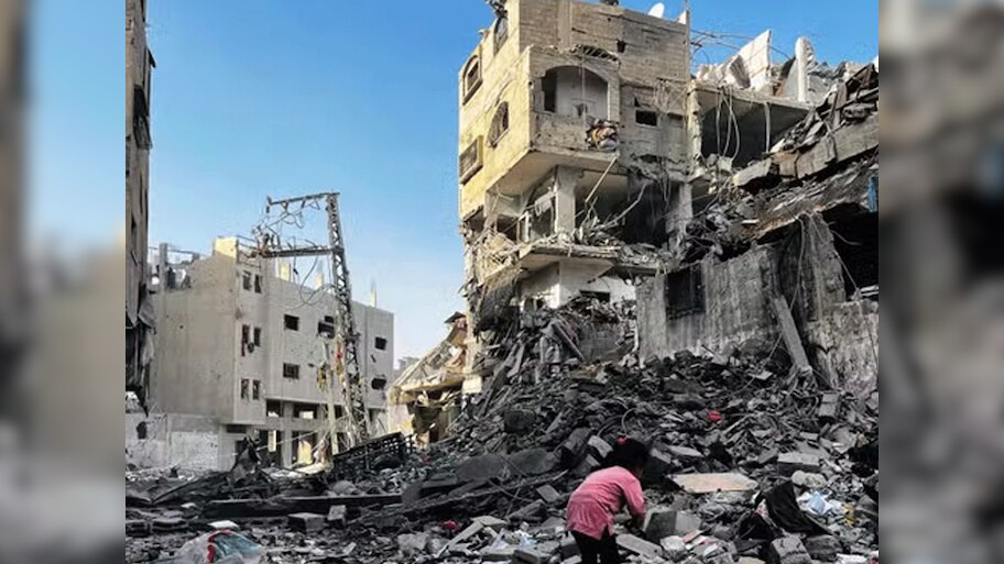 Israeli Strikes: उत्तरी गाजा में इसराइल ने एयर स्ट्राइक की तेज, ताजा हमले में 88  की मौत; हॉस्पिटल की स्थिति भयावह