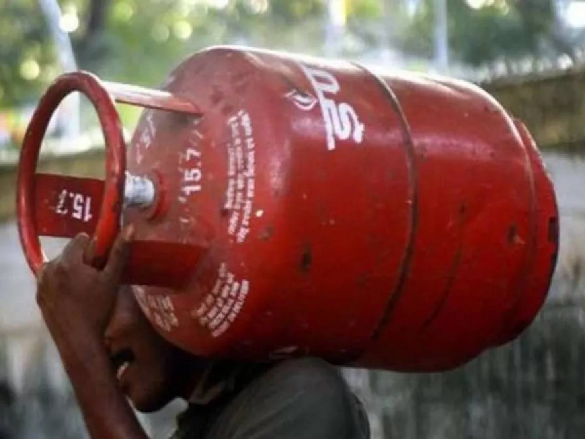 Diwali Gift: दिवाली पर लोगों को मिलेगा फ्री सिलेंडर, जानें आवेदन करने का तरीका