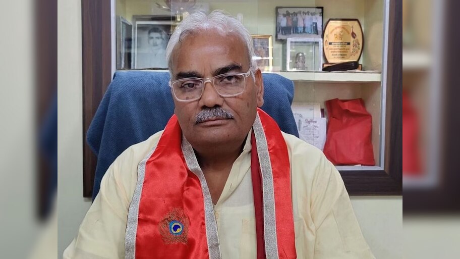 Kota News: भीलों के बीच दिवाली मनाने पहुंचे शिक्षा मंत्री मदन दिलावर, बोले- पुआ पापड़ी खाने आया हूं