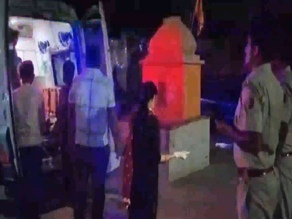 Jhunjhunu News: सेना के रिटायर्ड सूबेदार ने खुद को आग लगाकर की आत्मदाह की कोशिश Jhunjhunu News: सेना के रिटायर्ड सूबेदार ने खुद को आग लगाकर की आत्मदाह की कोशिश