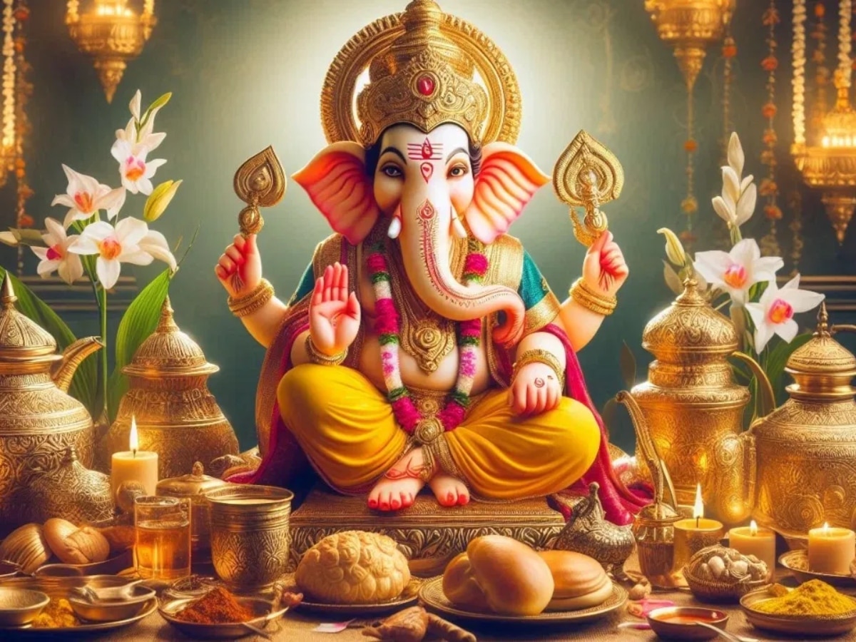 Ganesh Aarti: पूजा के बाद जरूर गाएं गणेश जी की आरती, यहां पढ़ें पूरी आरती