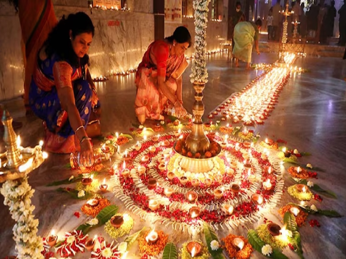 Diwali Celebration 2024 Songs: दिवाली पर इन गानों पर बनाए इंस्टाग्राम पर रील, खुद थिरकने लगेंगे पांव, सोशल मीडिया पर हो जाएंगे वायरल 