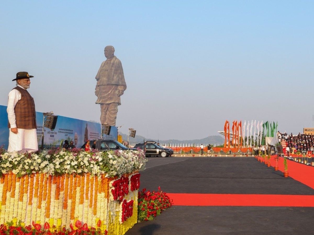 Statue Of Unity: PM मोदी ने सरदार वल्लभभाई पटेल को दी श्रद्धांजलि, कहा-वे हर पीढ़ी को करते रहेंगे प्रेरित