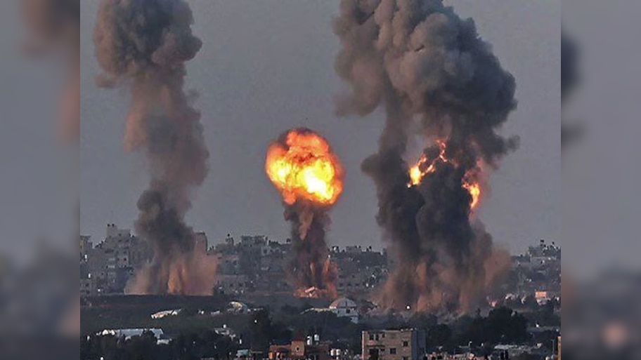 Hezbollah attack on Israel: हिजबुल्लाह के हमले से दहल उठा इजरायल, 4 विदेशी मजदूरों समेत 7 की मौत