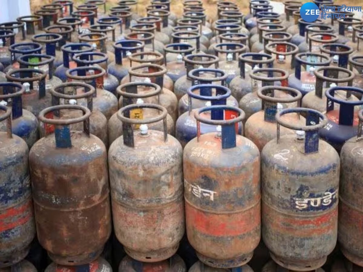 LPG Price Hike:  ਮਹੀਨੇ ਦੇ ਪਹਿਲੇ ਦਿਨ ਮਹਿੰਗਾਈ ਦਾ ਝਟਕਾ! ਸਿਲੰਡਰ ਹੋਇਆ ਮਹਿੰਗਾ, ਦੇਖੋ ਆਪਣੇ ਸ਼ਹਿਰ 'ਚ ਨਵੇਂ ਰੇਟ