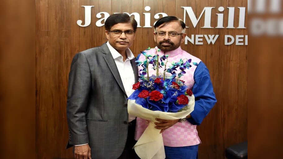 जामिया का VC बदलते ही हुआ प्रशासनिक फेरबदल; महताब आलम बनाए गए रजिस्ट्रार