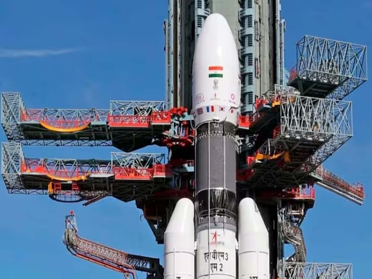 ISRO New Nission: अंतरिक्ष की ओर भारत की निगाहें! इस बर्फीले रेगिस्तान में शुरू किया देश का पहला एनालॉग स्पेस मिशन, इन चीजों की होगी ट्रेनिंग