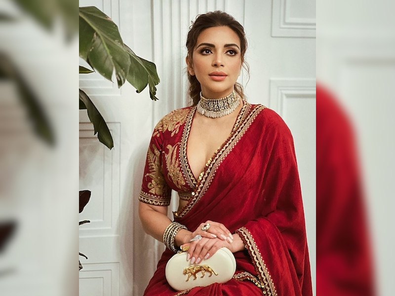 लाइक कमेंट