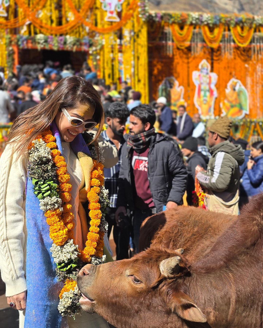 भक्ति में लीन