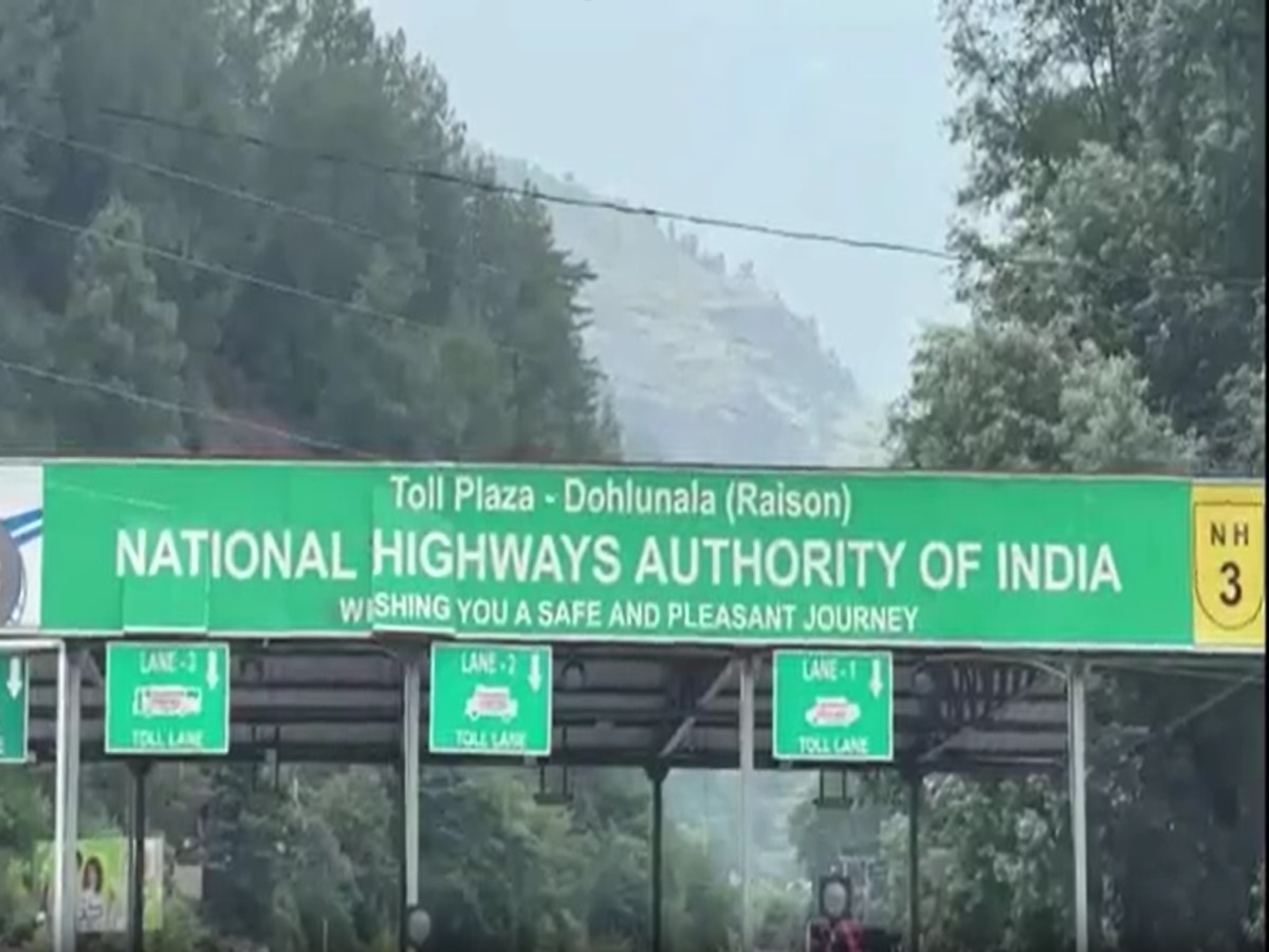 Kullu Toll: कुल्लू-मनाली NH-3 पर टोल प्लाजा को फिर से शुरू करने को लेकर लोगों ने जताया विरोध 