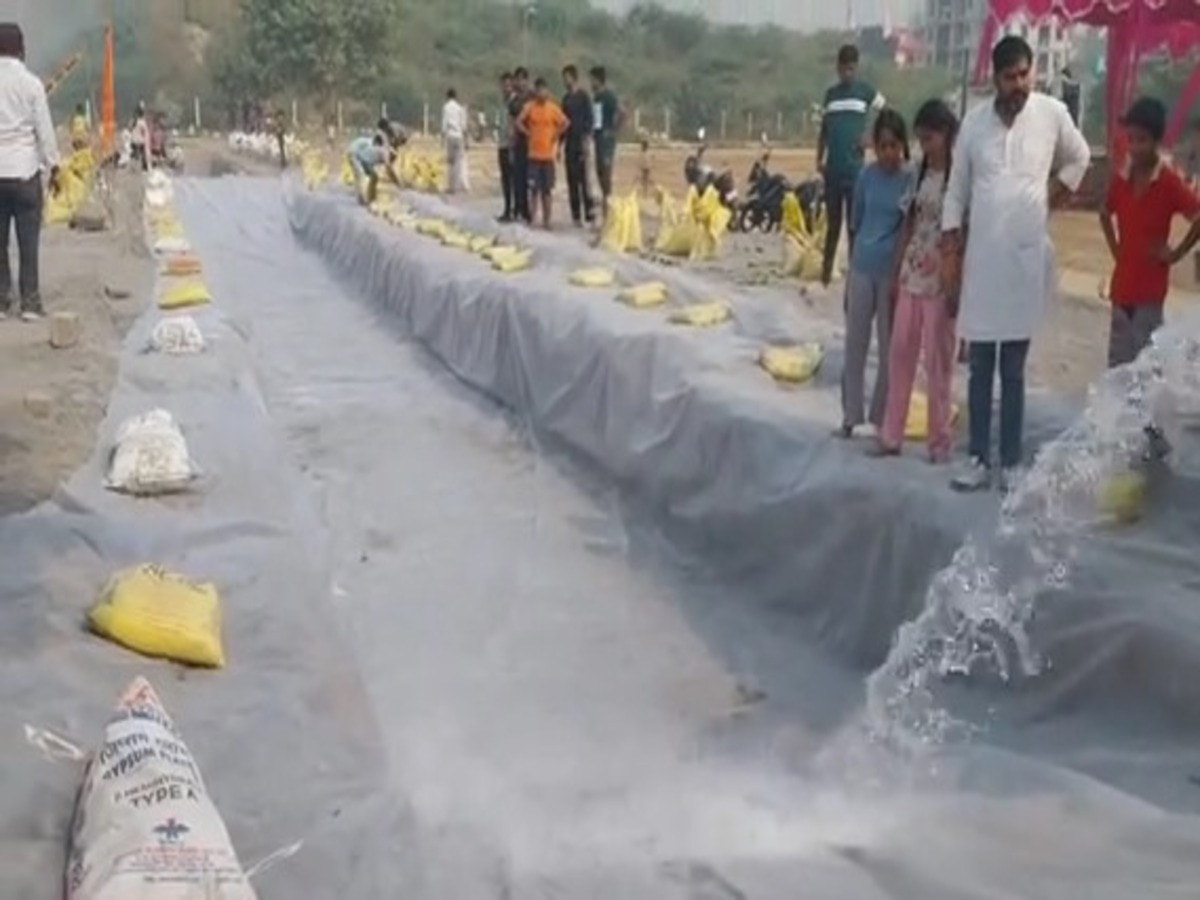 Chhath Puja 2024: बदरपुर विधानसभा क्षेत्र में छठ को लेकर चल रही तैयारियां, लोगों को मिलेगी सुविधा 