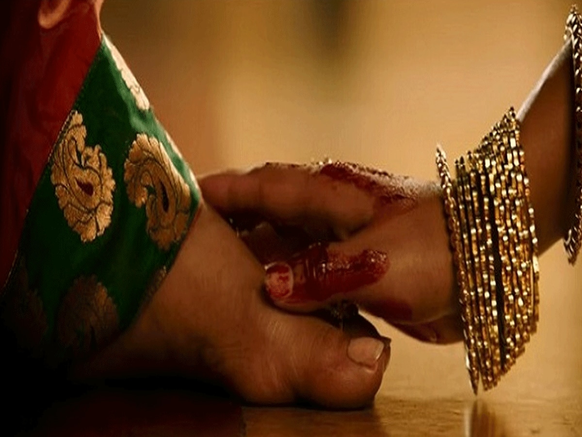 Dharm News keep these 10 things in purse attract money and remove financial crisis 