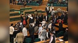 Article 370: ଧାରା ୩୭୦କୁ ଫେରାଇ ଆଣିବା ପ୍ରସଙ୍ଗ: ଜମ୍ମୁ କାଶ୍ମୀର ବିଧାନସଭାରେ ହଙ୍ଗାମା