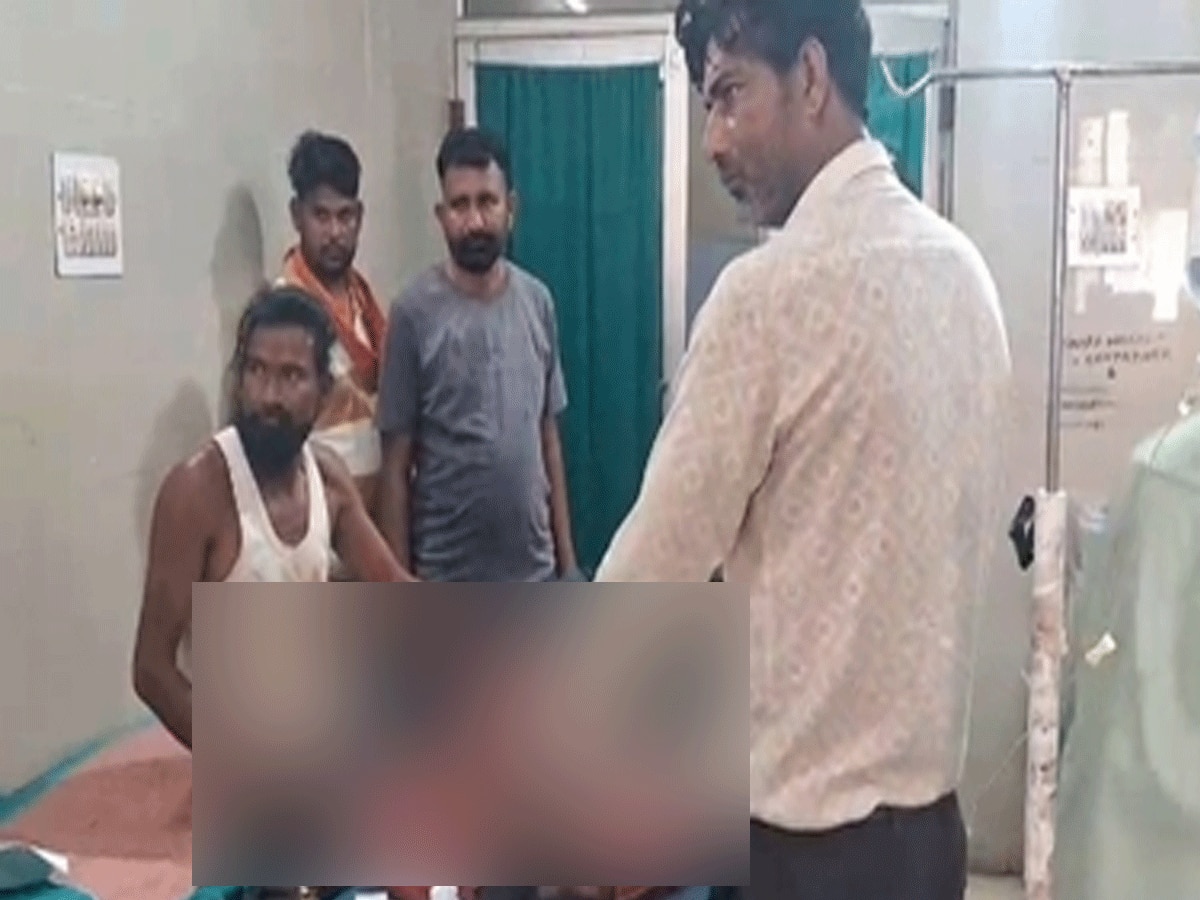 Rajasthan Crime: बांसवाड़ा में भाई ने भाई पर किया जानलेवा हमला, कुल्हाड़ी से काटा कान Rajasthan Crime: बांसवाड़ा में भाई ने भाई पर किया जानलेवा हमला, कुल्हाड़ी से काटा कान