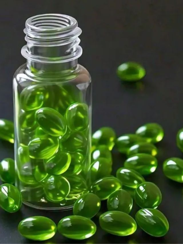Benefits of Vitamin E Capsules on Face Vitamin E Ke Fayde in Hindi-रोजाना  चेहरे पर लगाएं विटामिन E कैप्सूल, रूई जैसी कोमल हो जाएगी त्वचा