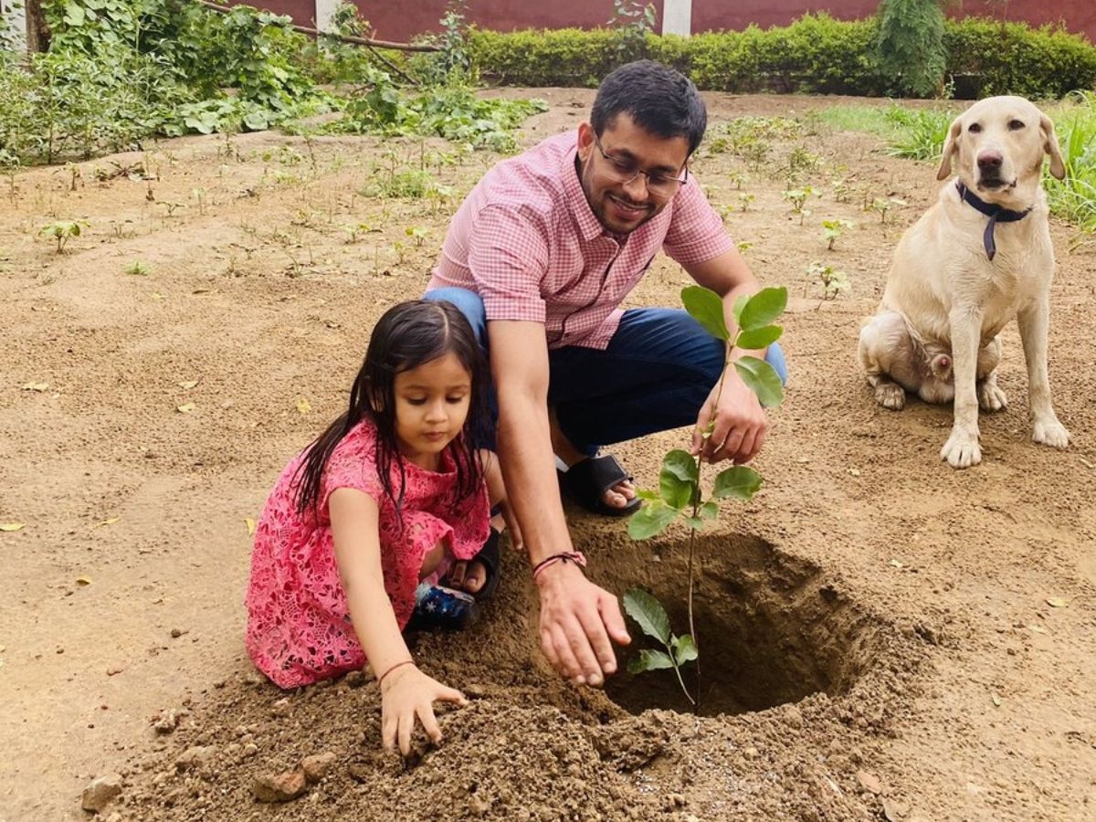 शौक राजनीति का, लेकिन बन गए सरकारी अधिकारी, पढ़िए UPSC में 13वीं रैंक हासिल करने वाले IAS नमित मेहता की कहानी