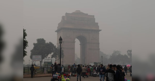 Weather Update: दिल्ली में रजाई-कंबल निकालने के लिए करना पड़ेगा और इंतजार, जानें कब तक ठंड देगी दस्तक