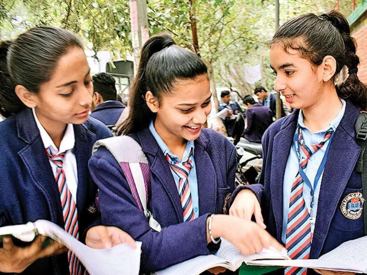 CBSE जल्द जारी करेगा कक्षा 10वीं-12वीं की बोर्ड परीक्षा की Date Sheet, जानें कैसे कर सकेंगे डाउनलोड