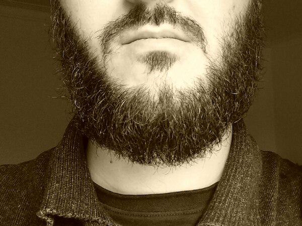 कश्मीरी छात्रों को दाढ़ी कटवाने वाले ऑर्डर पर भड़के सिद्धारमैया, प्रिंसिपल से मांगा जवाब!