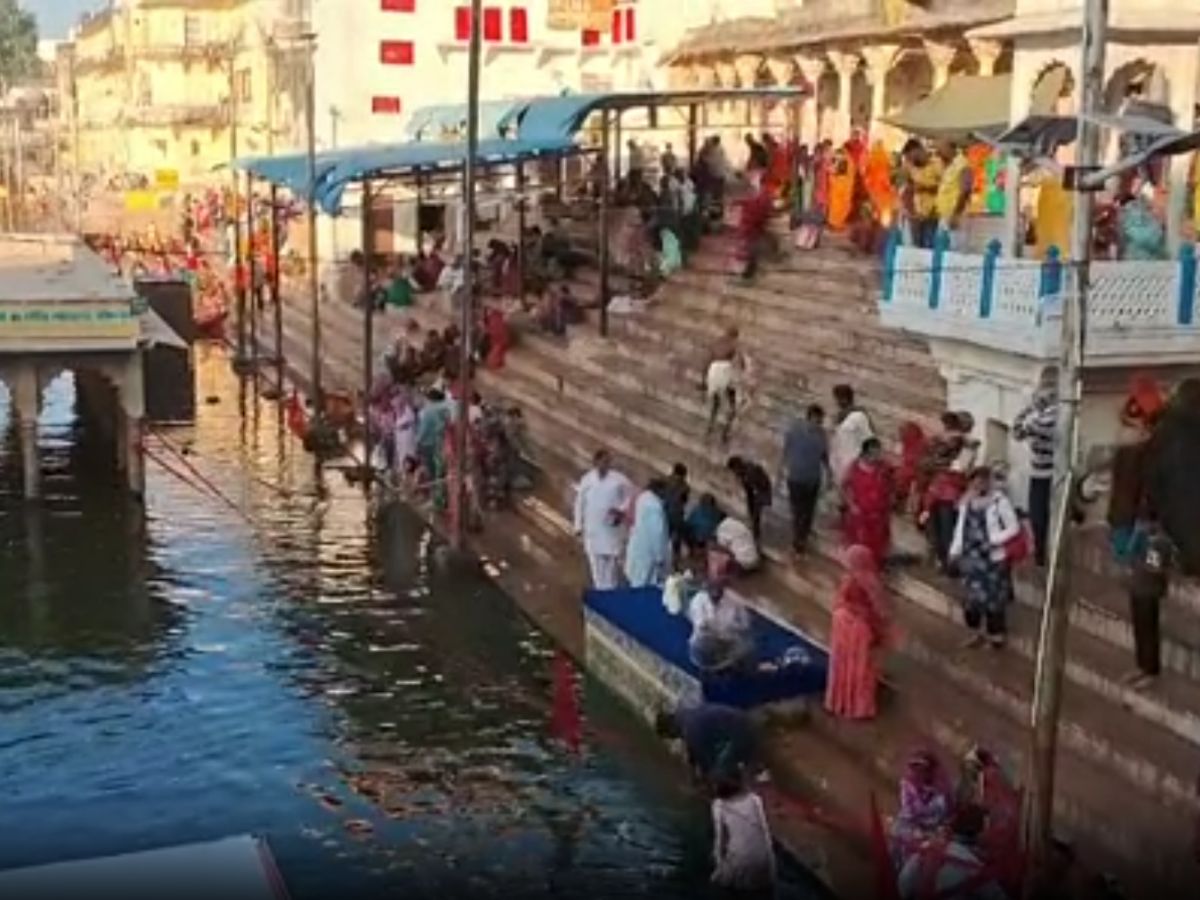Ajmer News: कार्तिक पंचतीर्थ महास्नान और आध्यात्मिक यात्रा के साथ पुष्कर मेले का आगाज, लाखों श्रदालु लगा रहे आस्था की डुबकी