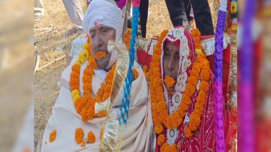 Jhunjhunu News: पति की मौत के 1 मिनट बाद ही पत्नी ने तोड़ा दम, एक ही चिता पर हुआ दोनों का अंतिम संस्कार