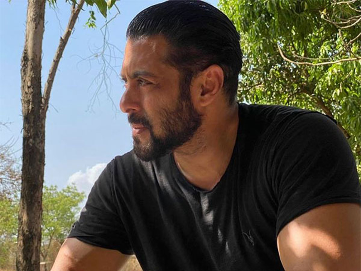 Salman Khan Threat: मश्हूर कराना चाहता था अपना गाना, लॉरेंस के नाम पर सॉन्ग राइटर की सलमान को धमकी Salman Khan Threat: मश्हूर कराना चाहता था अपना गाना, लॉरेंस के नाम पर सॉन्ग राइटर की सलमान को धमकी