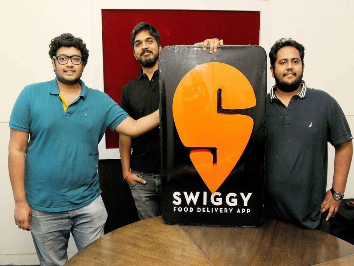 10 साल पहले 3 दोस्तों ने 5 डिलीवरी ब्वाय के साथ शुरू की Swiggy, आज अपने 5 हजार कर्मचारियों को बनाया करोड़पति