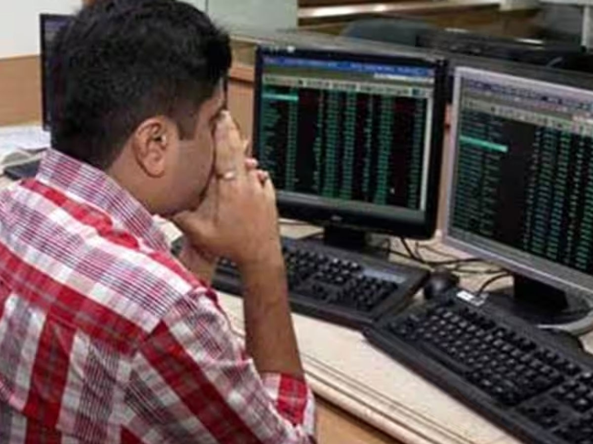 Share Market Update: शेयर बाजार में कत्‍लेआम जारी, सेंसेक्स ग‍िरकर 78000 के नीचे; न‍िफ्टी 23600 पर पहुंचा