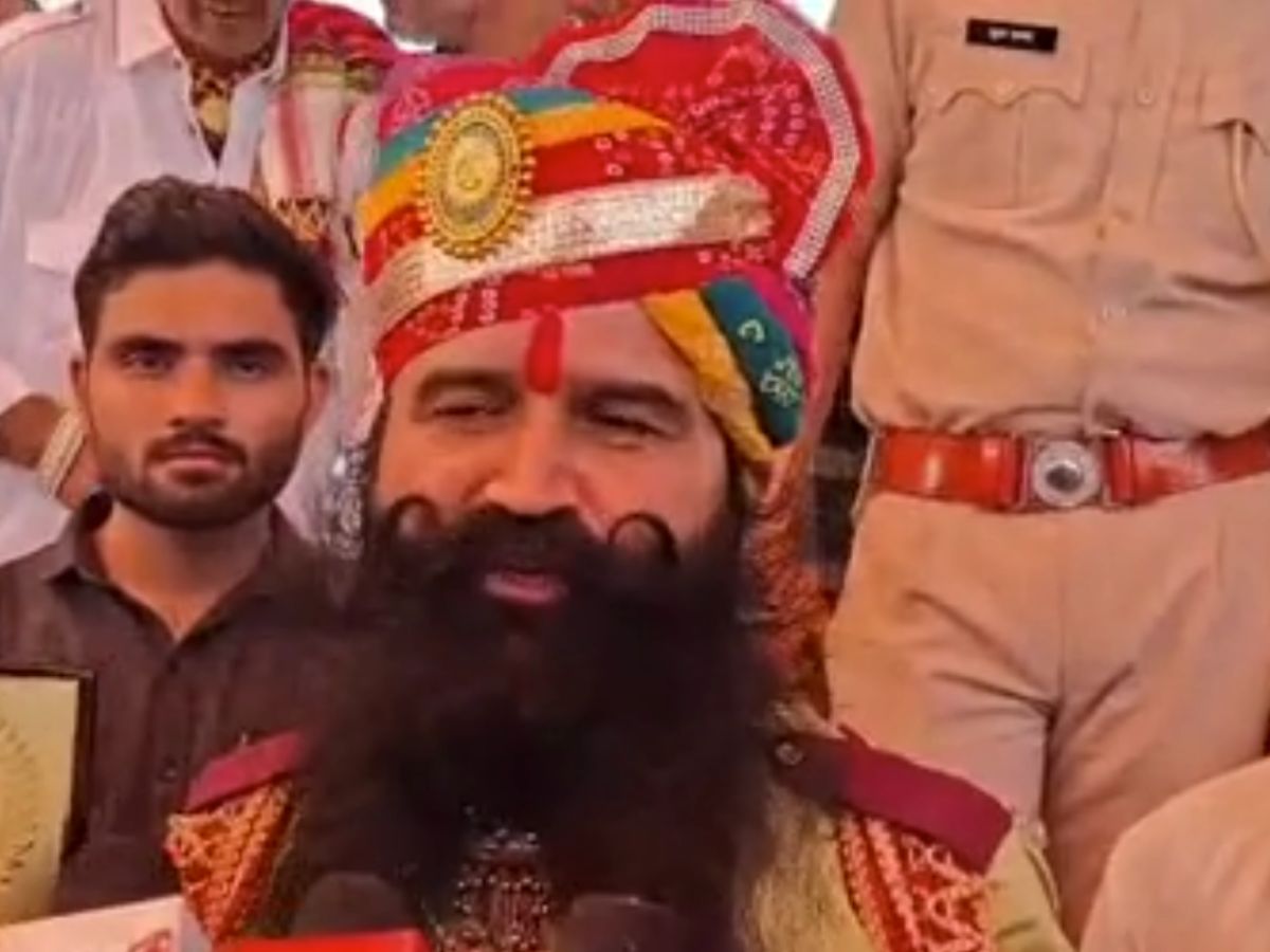 Ajmer News: पुष्कर मेले में लगन स्टाइल क्रिकेट, मूंछ और साफा प्रतियोगिता का हुआ आयोजन, देशी-विदेशी पर्यटकों ने लिया भाग 