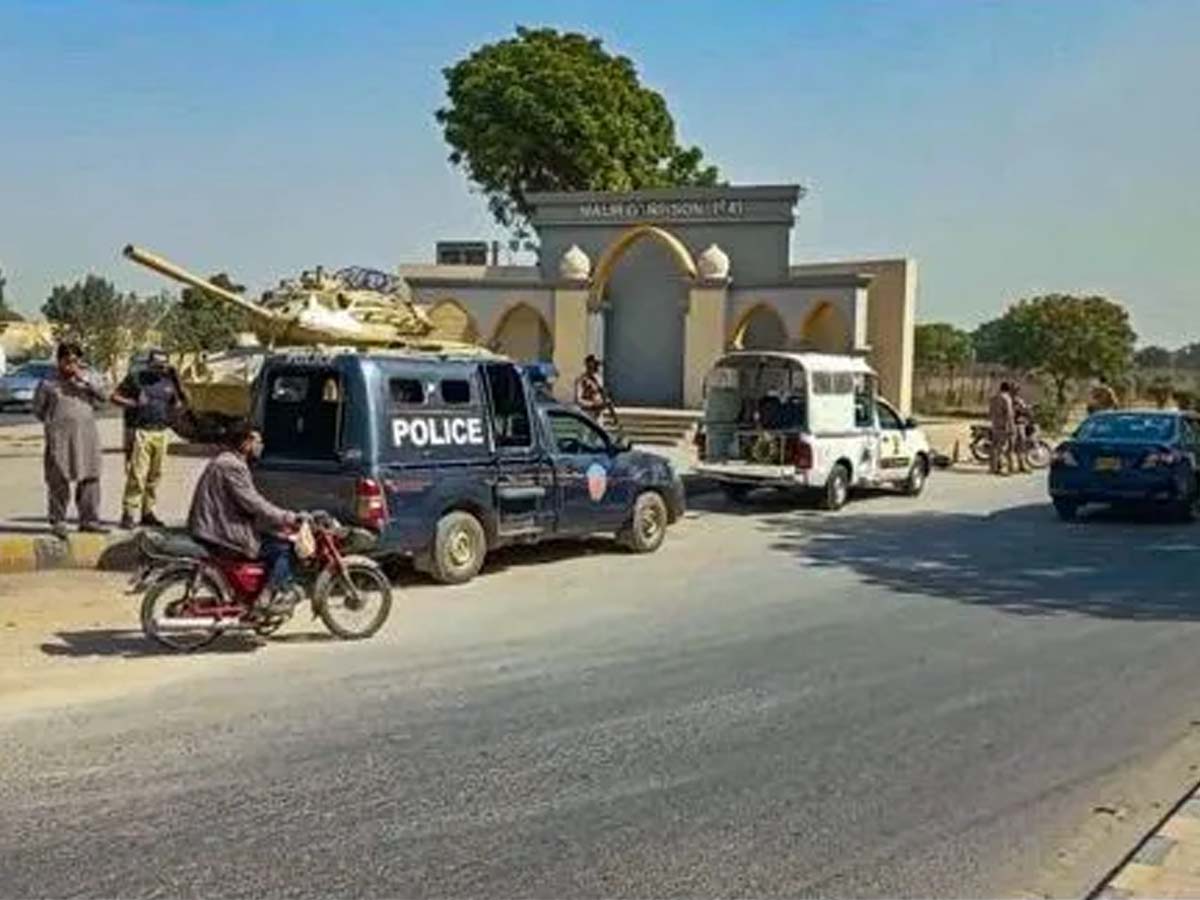 Pakistan में आतंकवाद के खिलाफ सेना सख्त; एक दिन में मार दिए 12 आतंकवदी Pakistan में आतंकवाद के खिलाफ सेना सख्त; एक दिन में मार दिए 12 आतंकवदी
