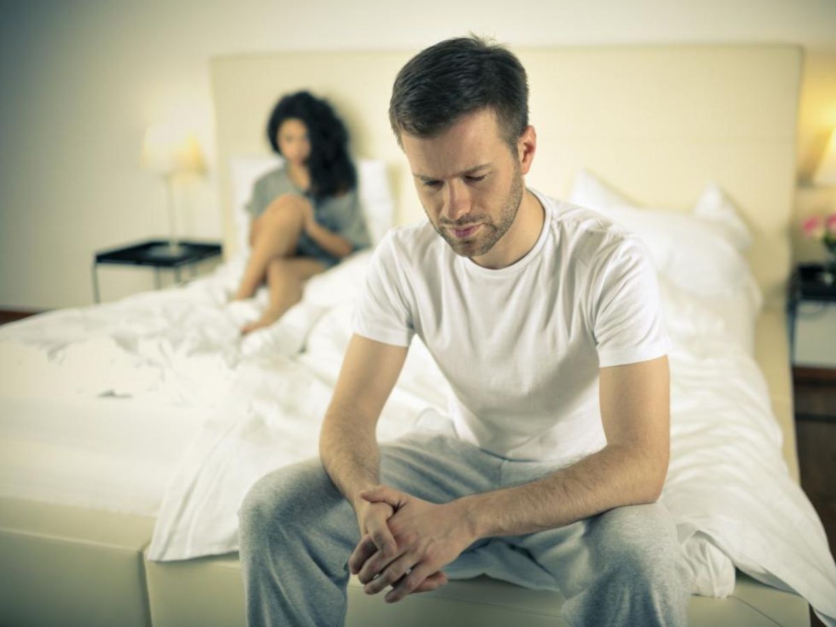 Erectile Dysfunction: पिता बनने की राह में रुकावट बन सकती है डायबिटीज! इन संकेतों न करें नजरअंदाज