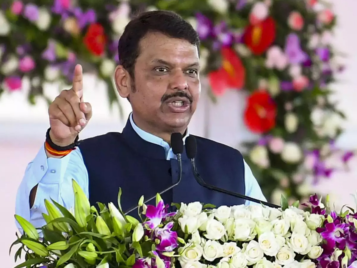 Devendra Fadnavis बोले 'वोट जिहाद' का ऐसे लेंगे बदला, अपोजीशन पर साधा निशाना Devendra Fadnavis बोले 'वोट जिहाद' का ऐसे लेंगे बदला, अपोजीशन पर साधा निशाना