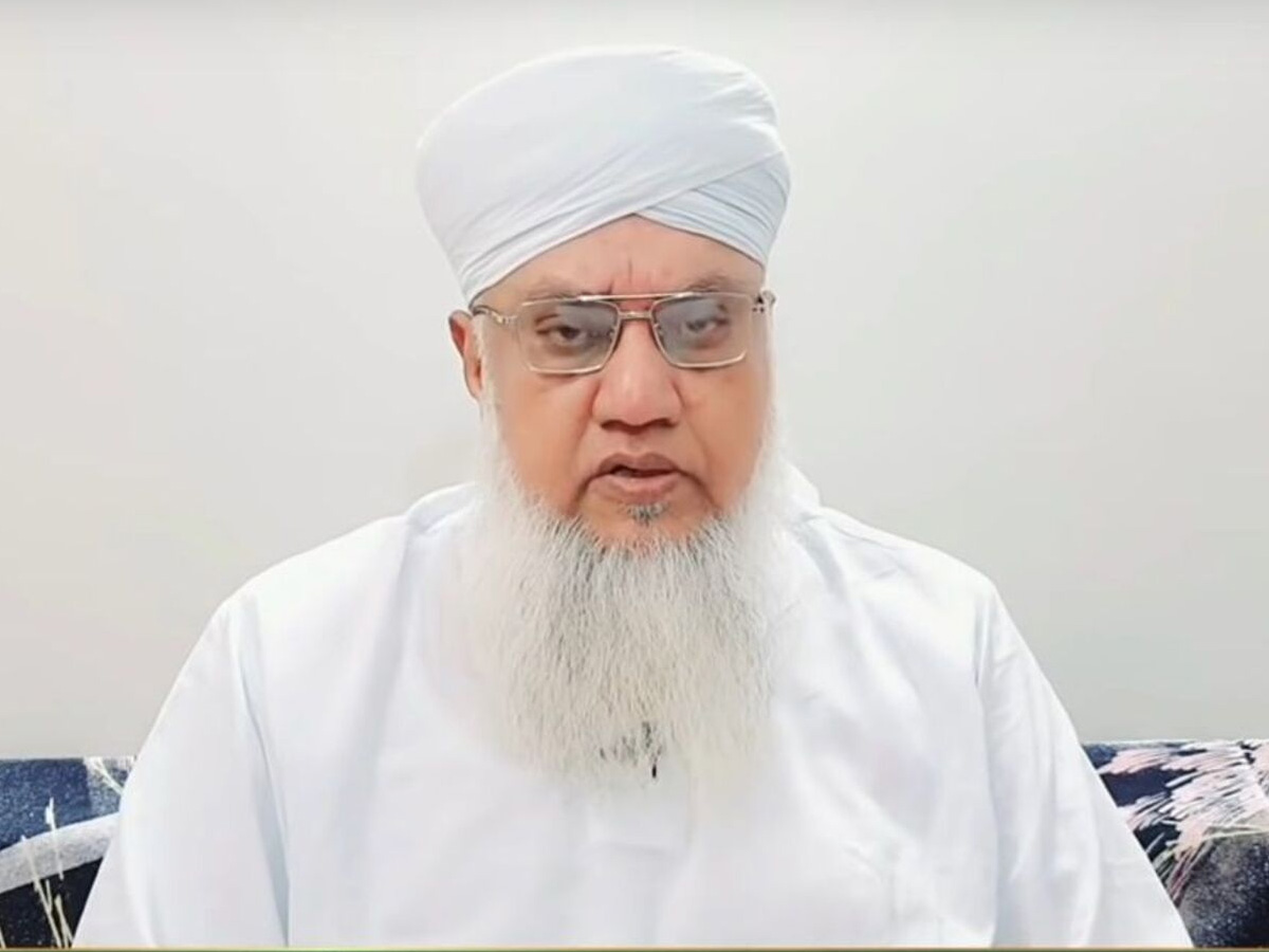 AIMPLB के प्रवक्ता Sajjad Nomani के खिलाफ EC में शिकायत दर्ज, लगे बड़े आरोप AIMPLB के प्रवक्ता Sajjad Nomani के खिलाफ EC में शिकायत दर्ज, लगे बड़े आरोप