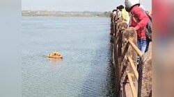 Odisha News: ଭୂତମୁଣ୍ଡାଇ ପୋଲ ଉପରୁ ମହାନଦୀକୁ ଡେଇଁ ଜୀବନ ହାରିଲେ ଅଜଣା ବ୍ୟକ୍ତି