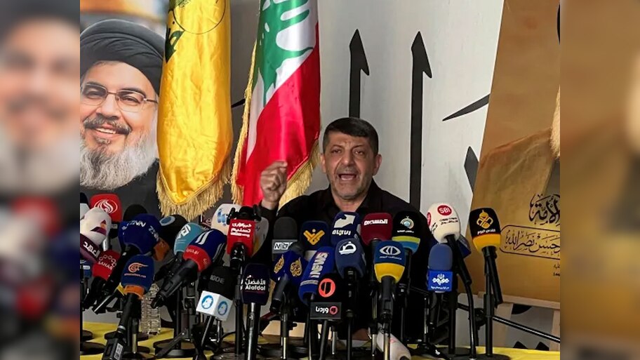 Hezbollah Israel War: हिजबुल्लाह को लगा बड़ा झटका, इजरायली हमले में चीफ स्पोकपर्सन की मौत 