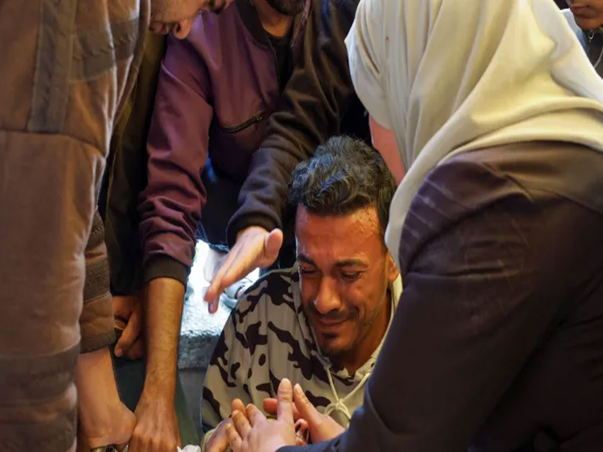 इजरायल लेबनान में कर रहा है नरसंहार, अस्पतालों पर 66 बार हुए हमले, 208 की मौत इजरायल लेबनान में कर रहा है नरसंहार, अस्पतालों पर 66 बार हुए हमले, 208 की मौत